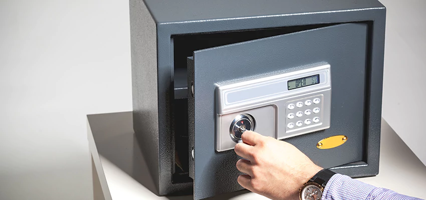 Jewelry Safe Unlocking Service in Williams, California
