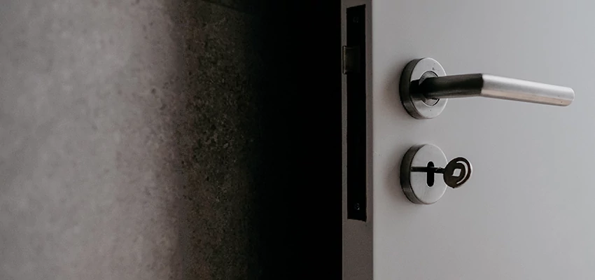 Front Door Handle Repair And Installation in Williams, CA